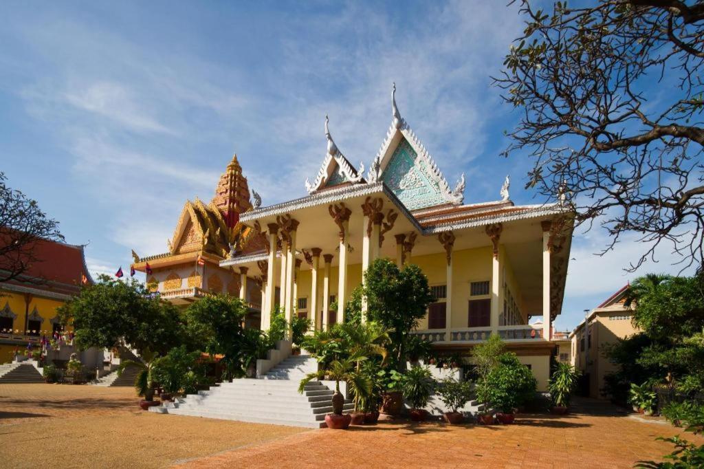 De Art Hotel Phnom Penh Esterno foto