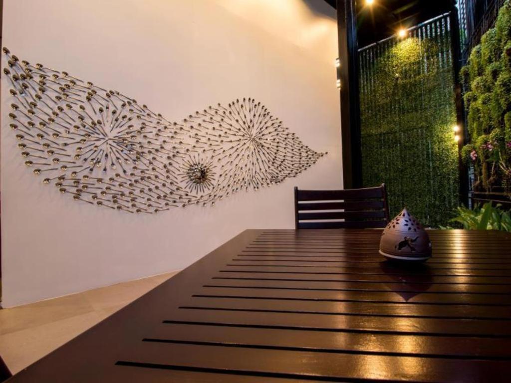 De Art Hotel Phnom Penh Esterno foto