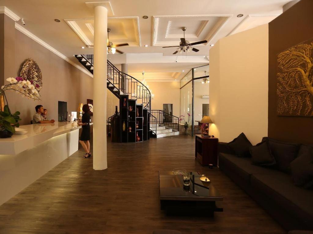 De Art Hotel Phnom Penh Esterno foto