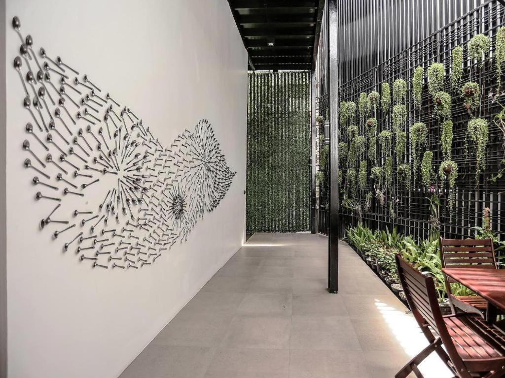 De Art Hotel Phnom Penh Esterno foto