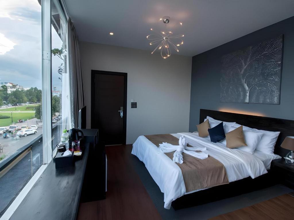 De Art Hotel Phnom Penh Esterno foto