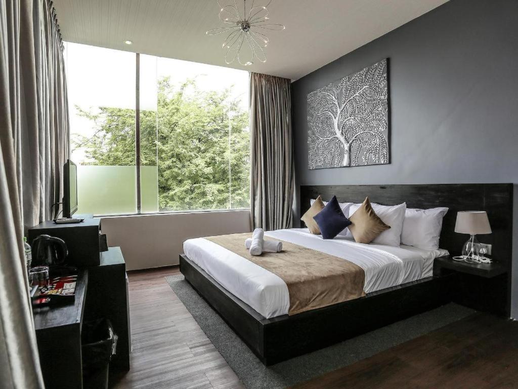 De Art Hotel Phnom Penh Esterno foto