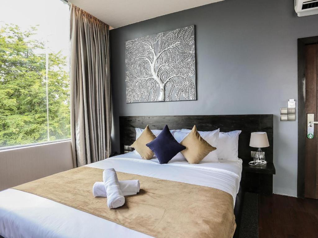 De Art Hotel Phnom Penh Esterno foto