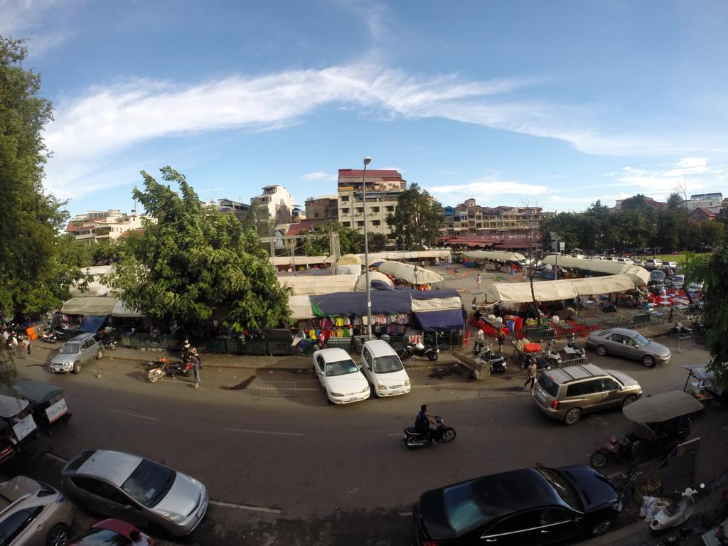 De Art Hotel Phnom Penh Esterno foto
